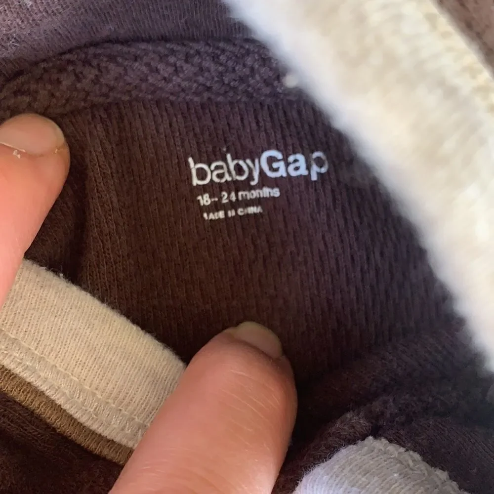 🎉1 hr sale🎉Baby boy Gap bundle 3